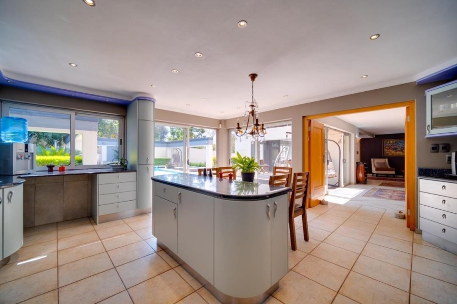4 Bedroom Property for Sale in Waterkloof Ridge Gauteng