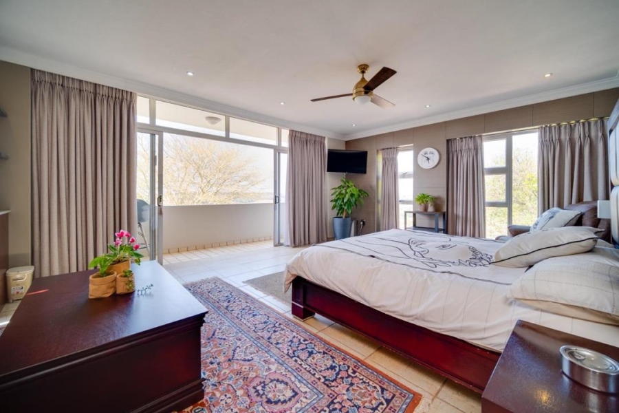 4 Bedroom Property for Sale in Waterkloof Ridge Gauteng