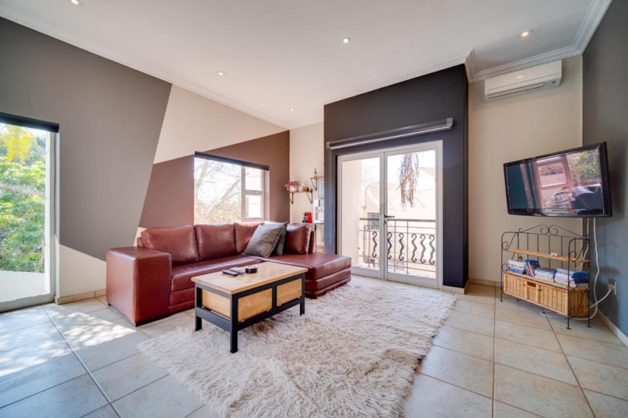 4 Bedroom Property for Sale in Waterkloof Ridge Gauteng