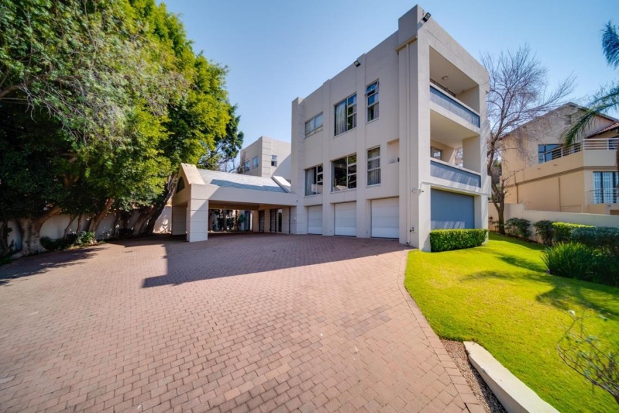 4 Bedroom Property for Sale in Waterkloof Ridge Gauteng