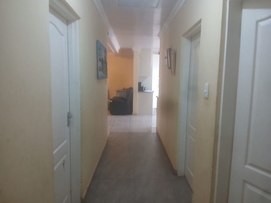3 Bedroom Property for Sale in Mohlakeng Gauteng