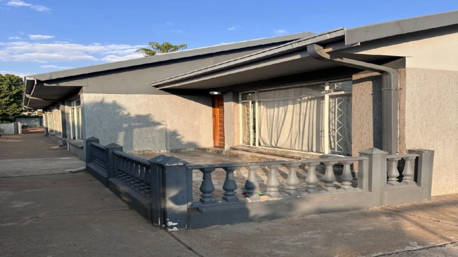 3 Bedroom Property for Sale in Vanderbijlpark SE 6 Gauteng