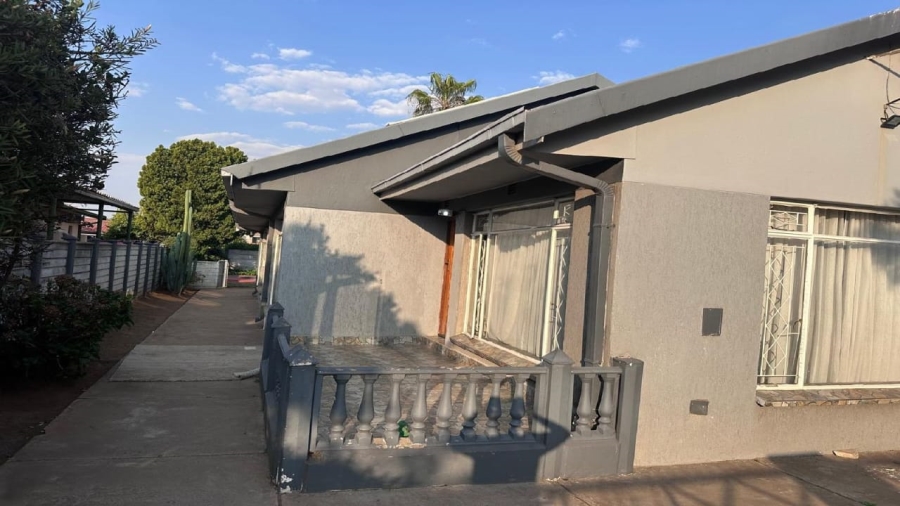 3 Bedroom Property for Sale in Vanderbijlpark SE 6 Gauteng