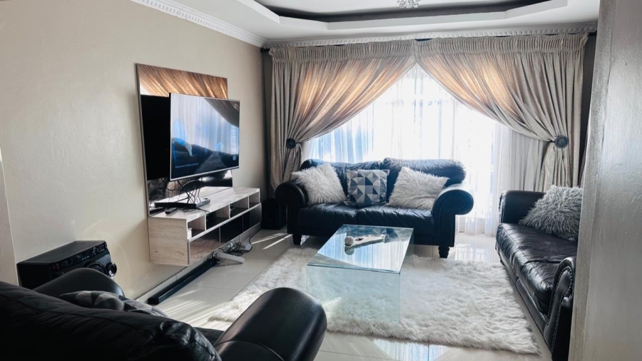 3 Bedroom Property for Sale in Vanderbijlpark SE 6 Gauteng