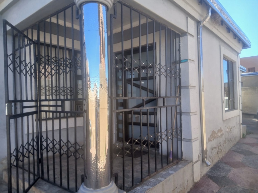 3 Bedroom Property for Sale in Mohlakeng Gauteng