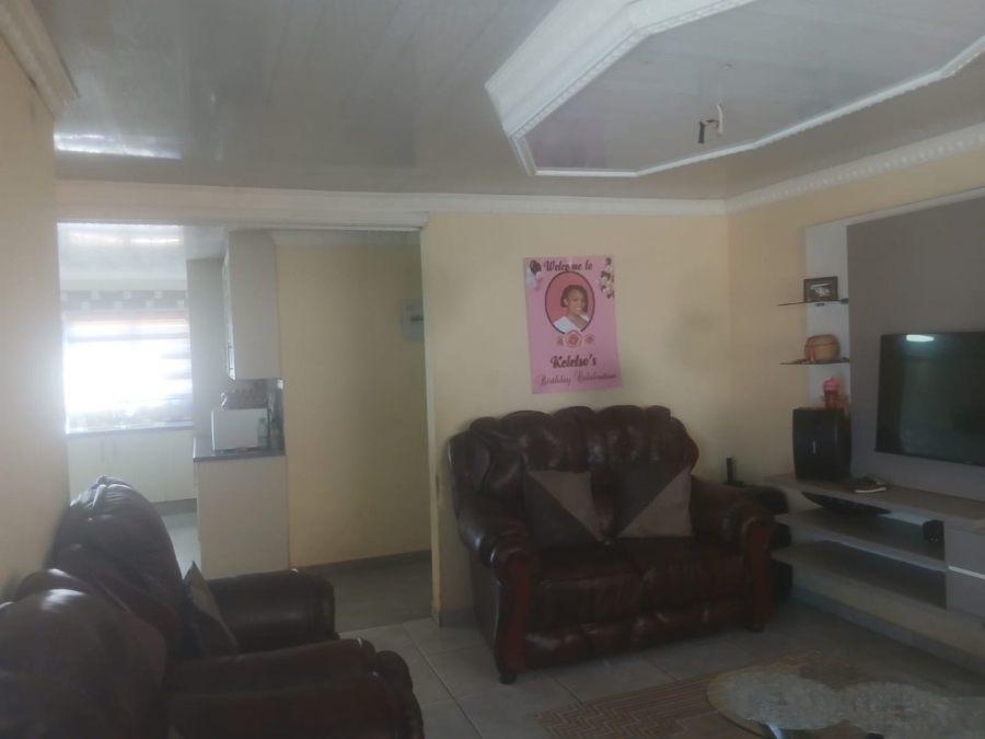 3 Bedroom Property for Sale in Mohlakeng Gauteng