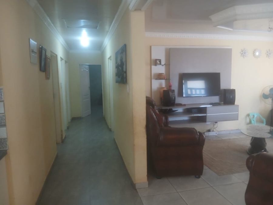 3 Bedroom Property for Sale in Mohlakeng Gauteng