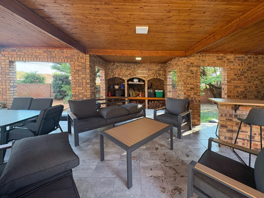 4 Bedroom Property for Sale in Wonderboom Gauteng