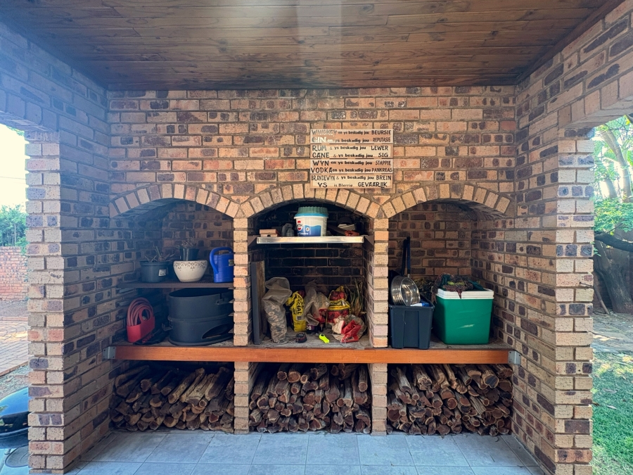 4 Bedroom Property for Sale in Wonderboom Gauteng