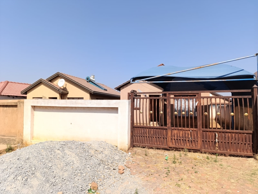 To Let 2 Bedroom Property for Rent in Soshanguve East Gauteng