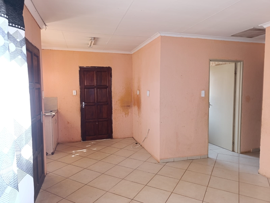 To Let 2 Bedroom Property for Rent in Soshanguve East Gauteng