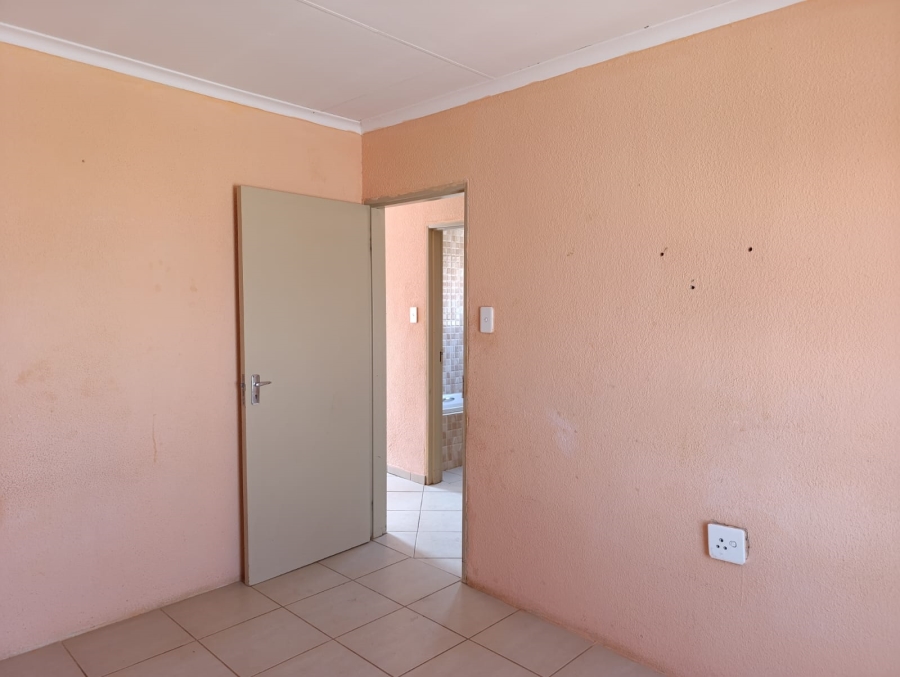 To Let 2 Bedroom Property for Rent in Soshanguve East Gauteng
