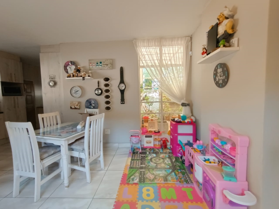 3 Bedroom Property for Sale in Vanderbijlpark SW 5 Gauteng