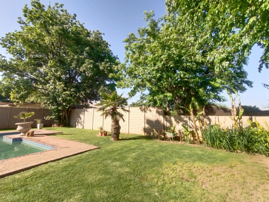3 Bedroom Property for Sale in Vanderbijlpark SW 5 Gauteng