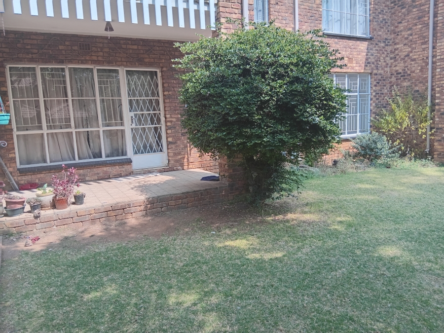 To Let 2 Bedroom Property for Rent in Edleen Gauteng