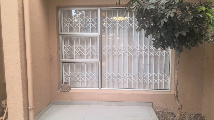To Let 3 Bedroom Property for Rent in Birch Acres Gauteng