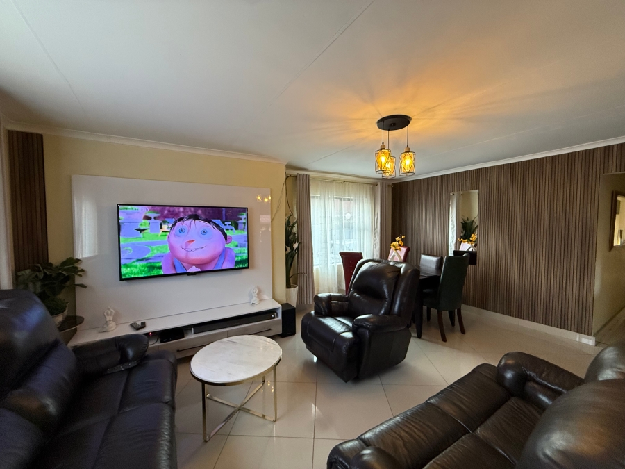 3 Bedroom Property for Sale in Regents Park Gauteng
