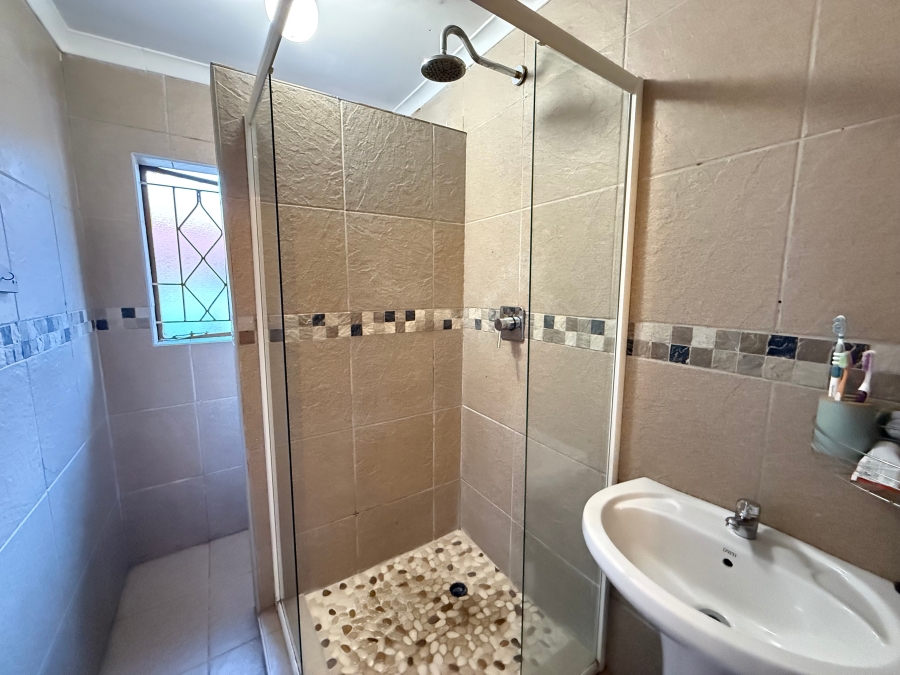 3 Bedroom Property for Sale in Regents Park Gauteng