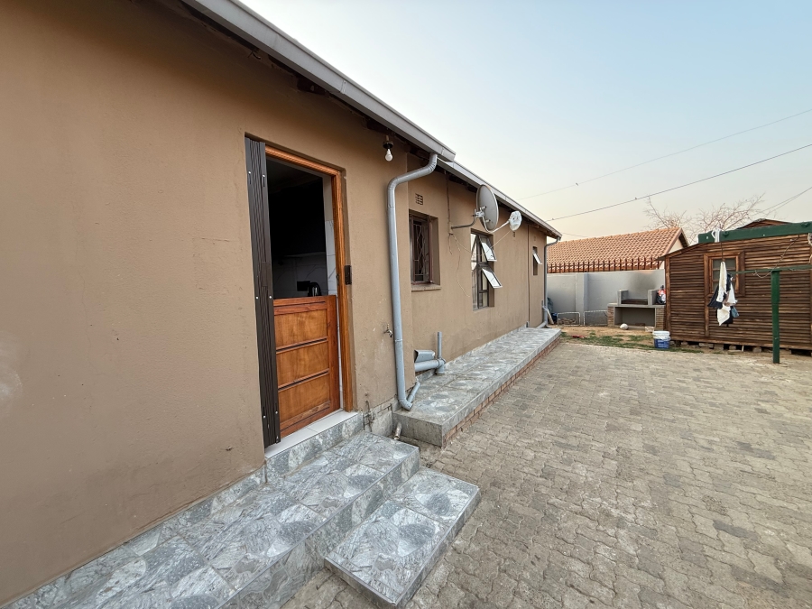 3 Bedroom Property for Sale in Regents Park Gauteng