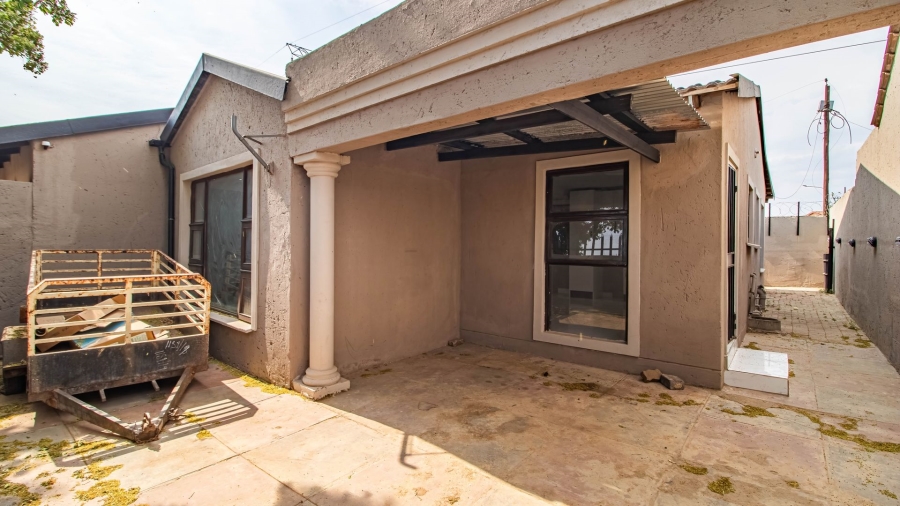 3 Bedroom Property for Sale in Regents Park Gauteng