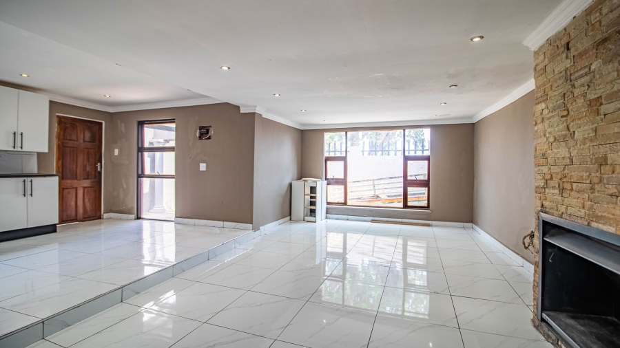 3 Bedroom Property for Sale in Regents Park Gauteng