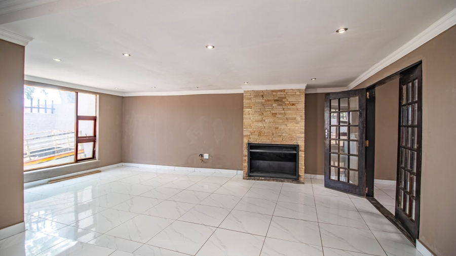 3 Bedroom Property for Sale in Regents Park Gauteng