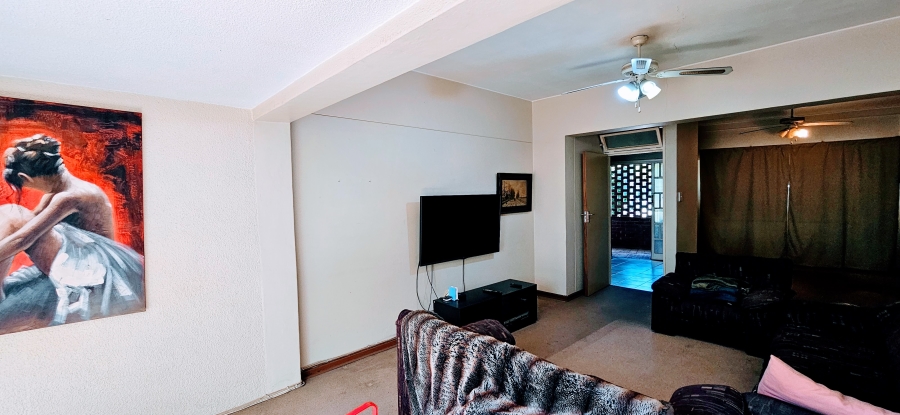 2 Bedroom Property for Sale in Three Rivers Proper Gauteng