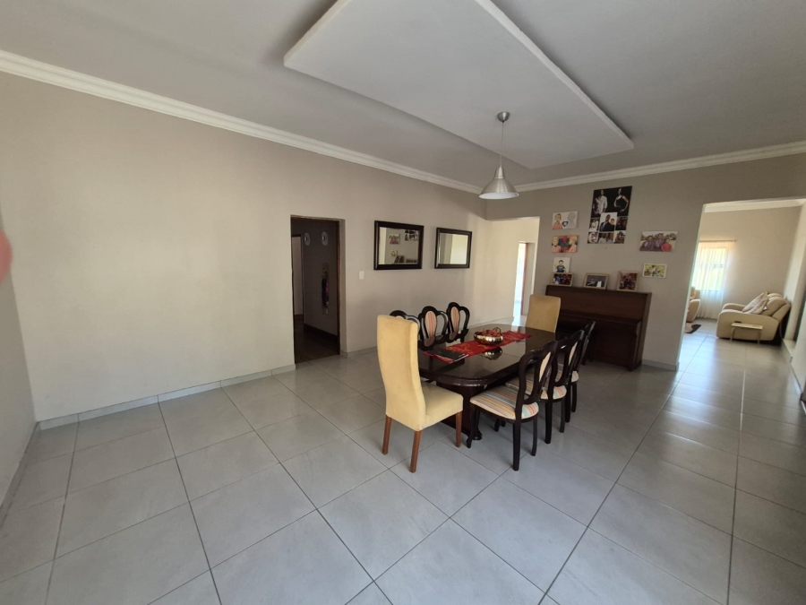 To Let 4 Bedroom Property for Rent in Lynnwood Manor Gauteng