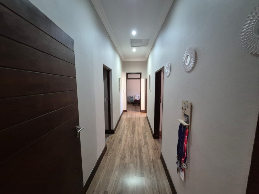To Let 4 Bedroom Property for Rent in Lynnwood Manor Gauteng