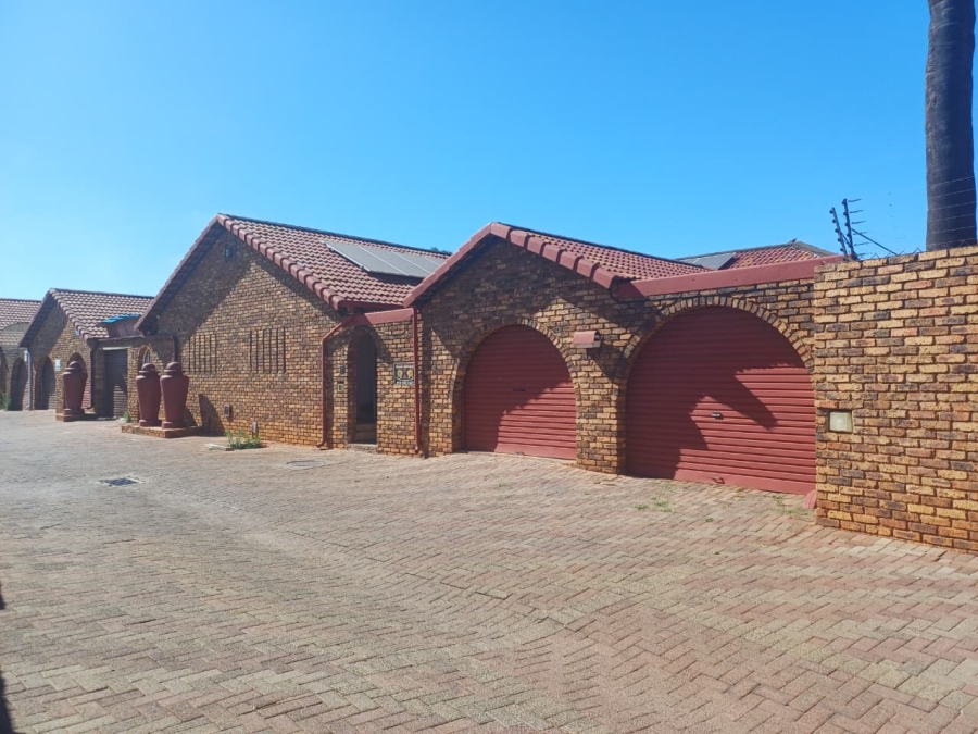 3 Bedroom Property for Sale in Homelake Gauteng