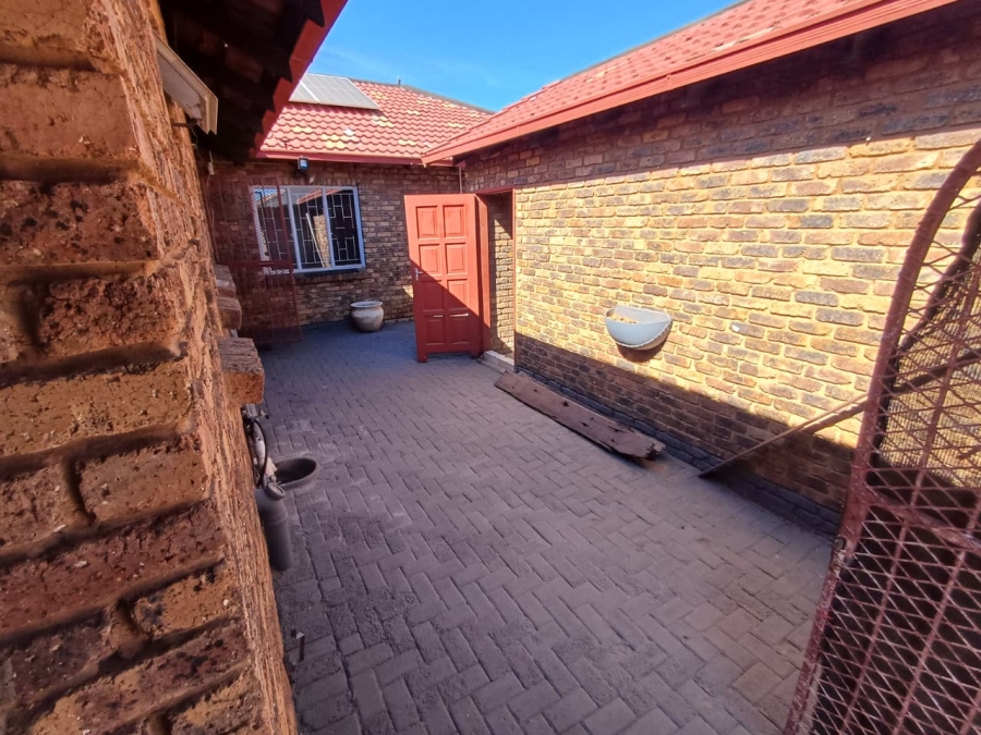 3 Bedroom Property for Sale in Homelake Gauteng