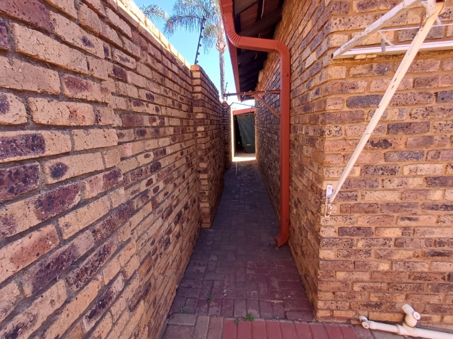 3 Bedroom Property for Sale in Homelake Gauteng