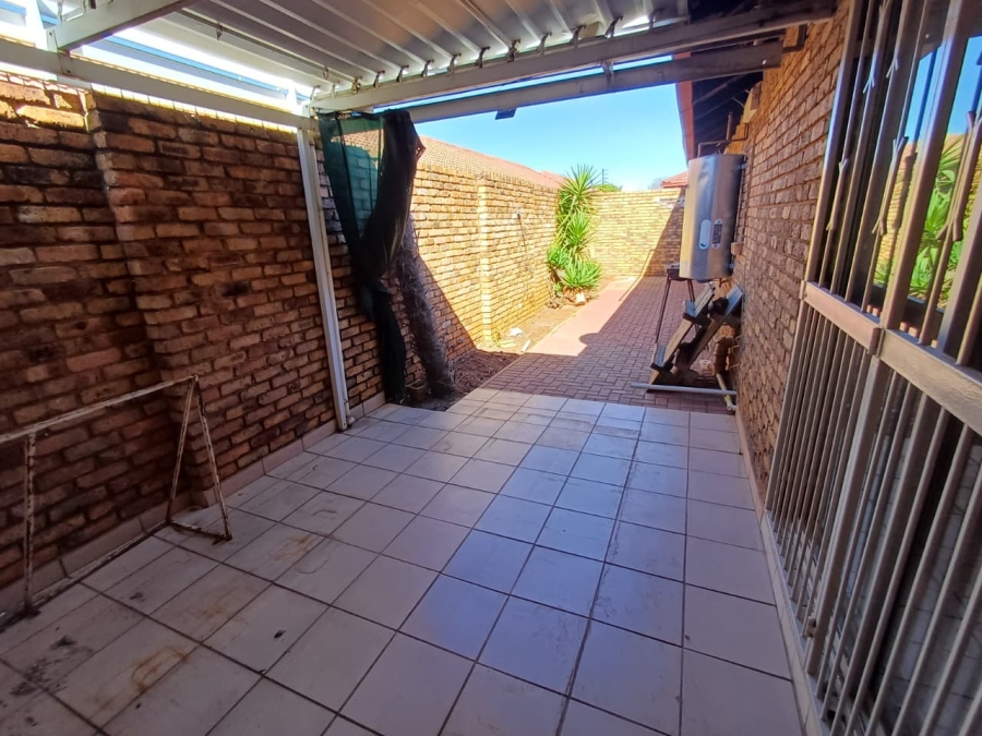 3 Bedroom Property for Sale in Homelake Gauteng