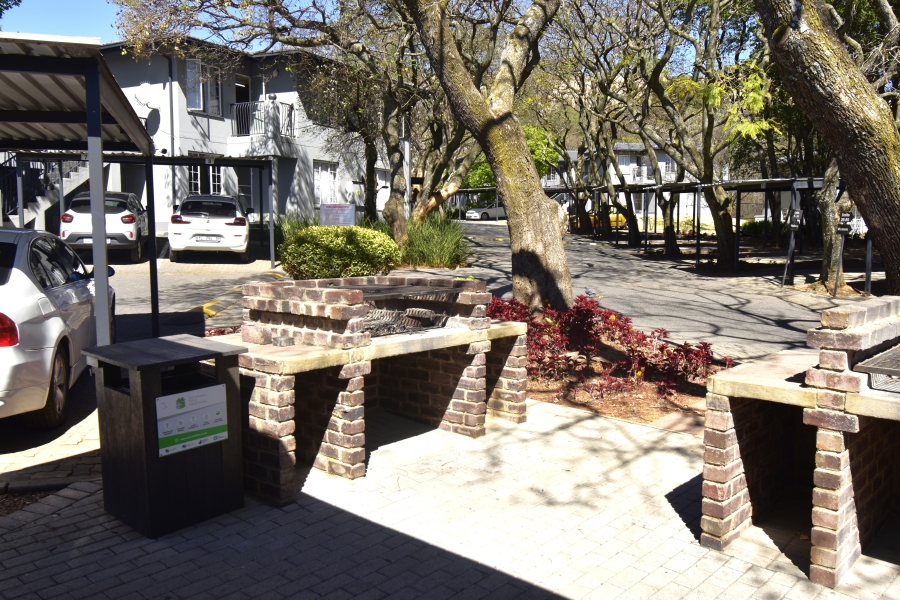 2 Bedroom Property for Sale in Boskruin Gauteng