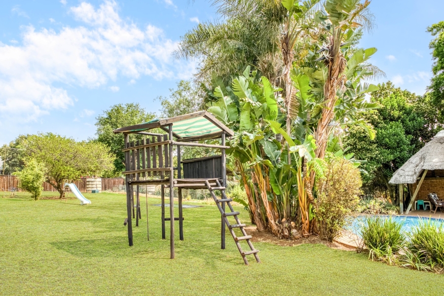 4 Bedroom Property for Sale in Linden Gauteng