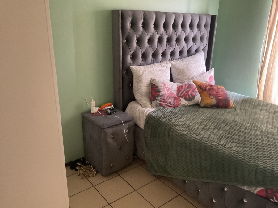 2 Bedroom Property for Sale in Amberfield Gauteng