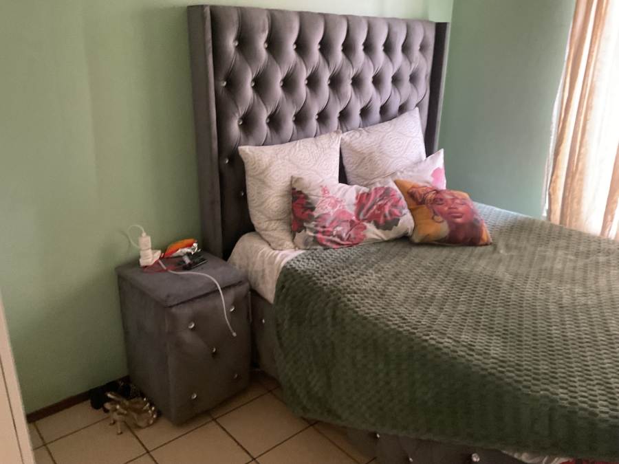 2 Bedroom Property for Sale in Amberfield Gauteng