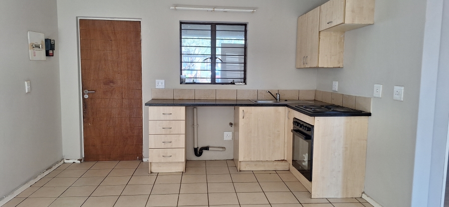 2 Bedroom Property for Sale in Esther Park Gauteng