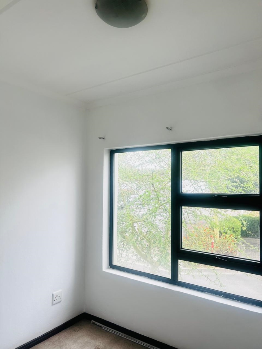 2 Bedroom Property for Sale in Fourways Gauteng