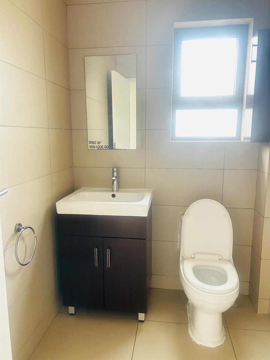 2 Bedroom Property for Sale in Fourways Gauteng