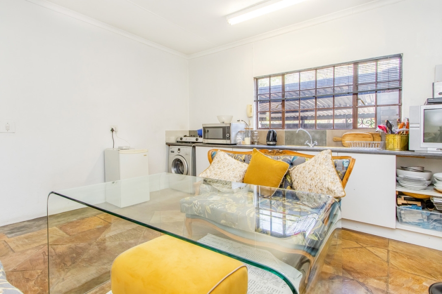 7 Bedroom Property for Sale in Linden Gauteng