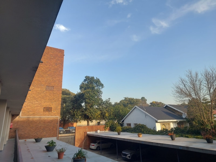 2 Bedroom Property for Sale in Kew Gauteng