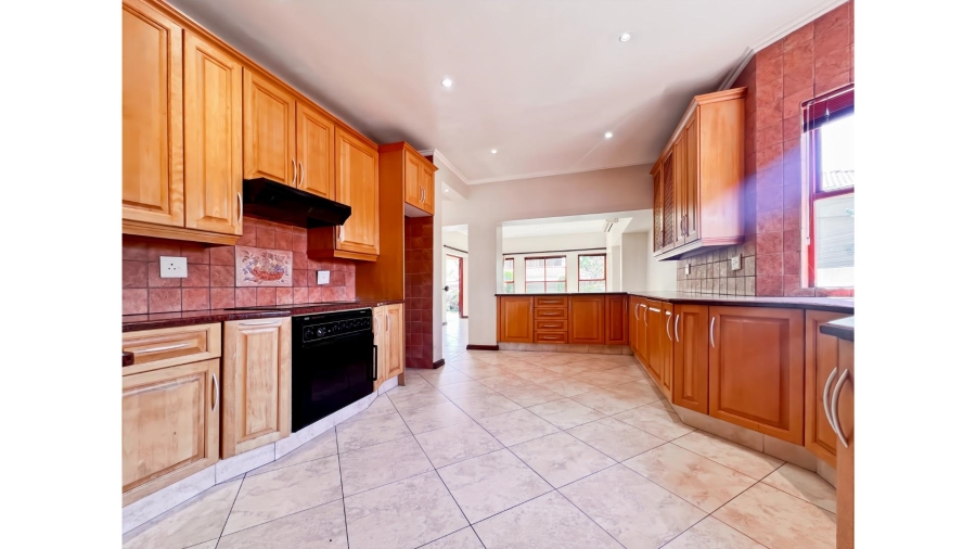 3 Bedroom Property for Sale in Lonehill Gauteng