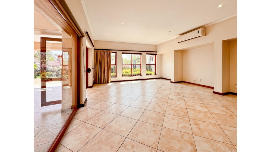 3 Bedroom Property for Sale in Lonehill Gauteng