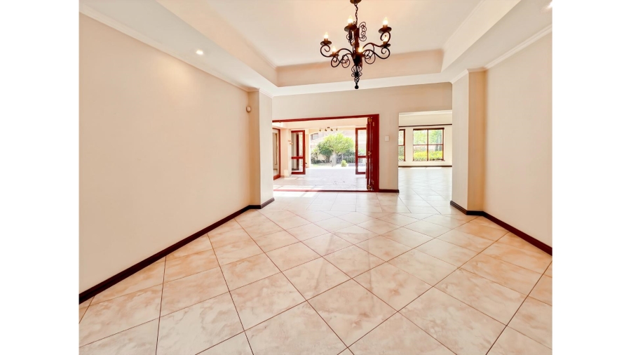 3 Bedroom Property for Sale in Lonehill Gauteng