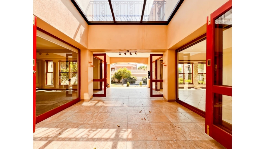 3 Bedroom Property for Sale in Lonehill Gauteng