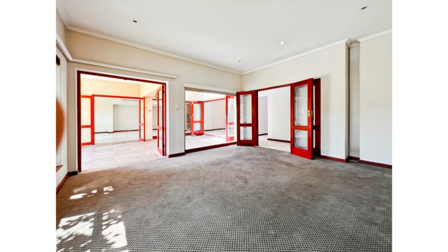 3 Bedroom Property for Sale in Lonehill Gauteng