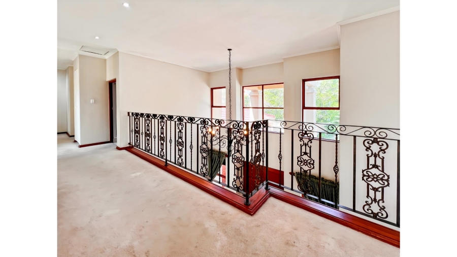 3 Bedroom Property for Sale in Lonehill Gauteng