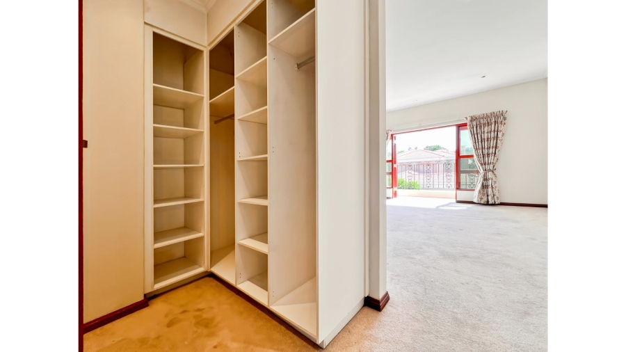 3 Bedroom Property for Sale in Lonehill Gauteng