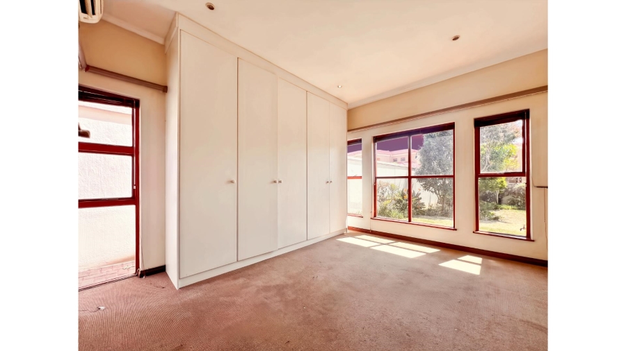3 Bedroom Property for Sale in Lonehill Gauteng